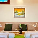 Alencio Panorama 住宿加早餐酒店 法维尼亚纳